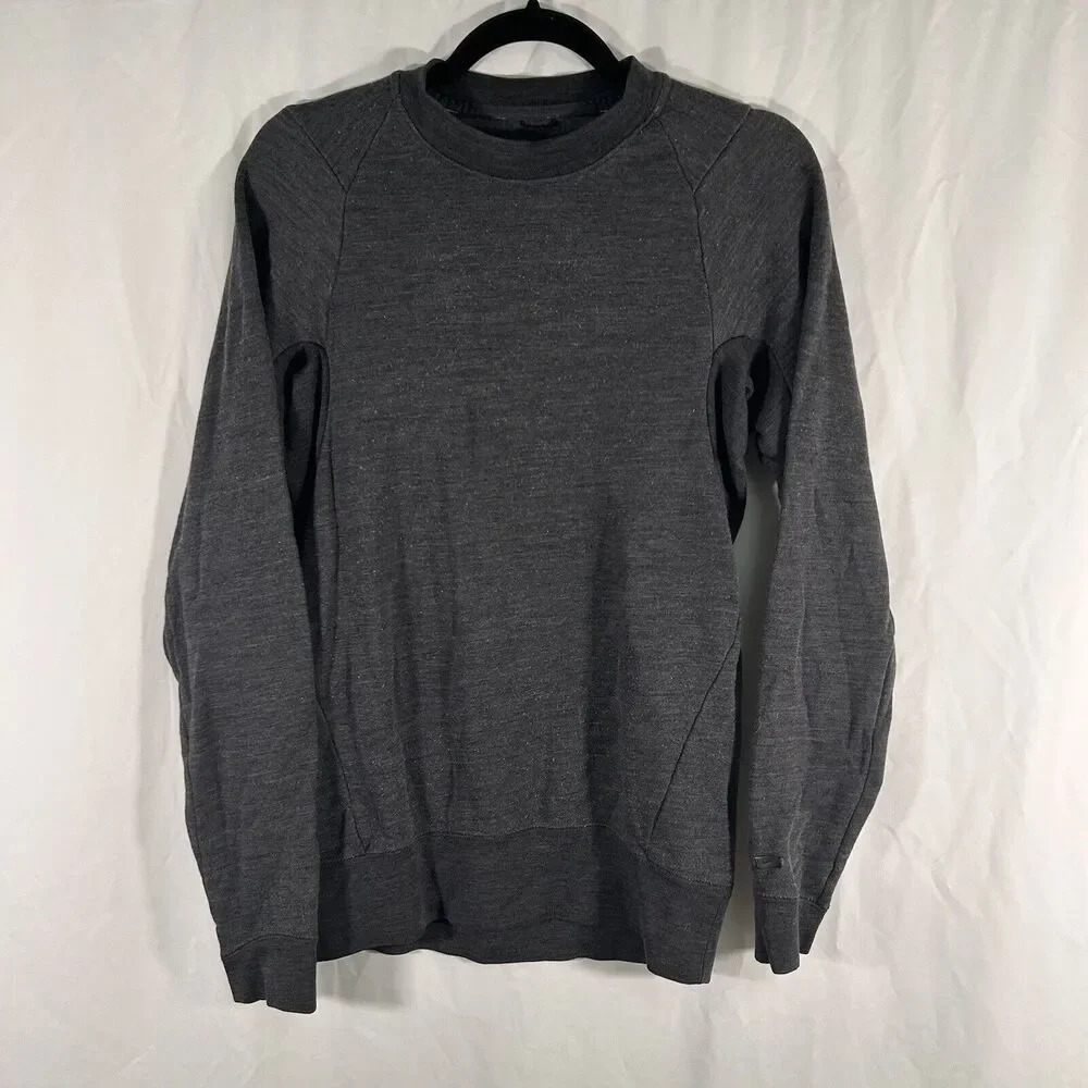 Nike Golf Sweater Women's Small Grey Crew Neck Standard Fit Wool Blend